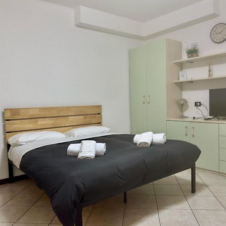 Roncati 7 Center Town Studio Apartments Bellagio Luaran gambar