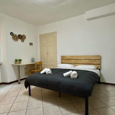 Roncati 7 Center Town Studio Apartments Bellagio Luaran gambar