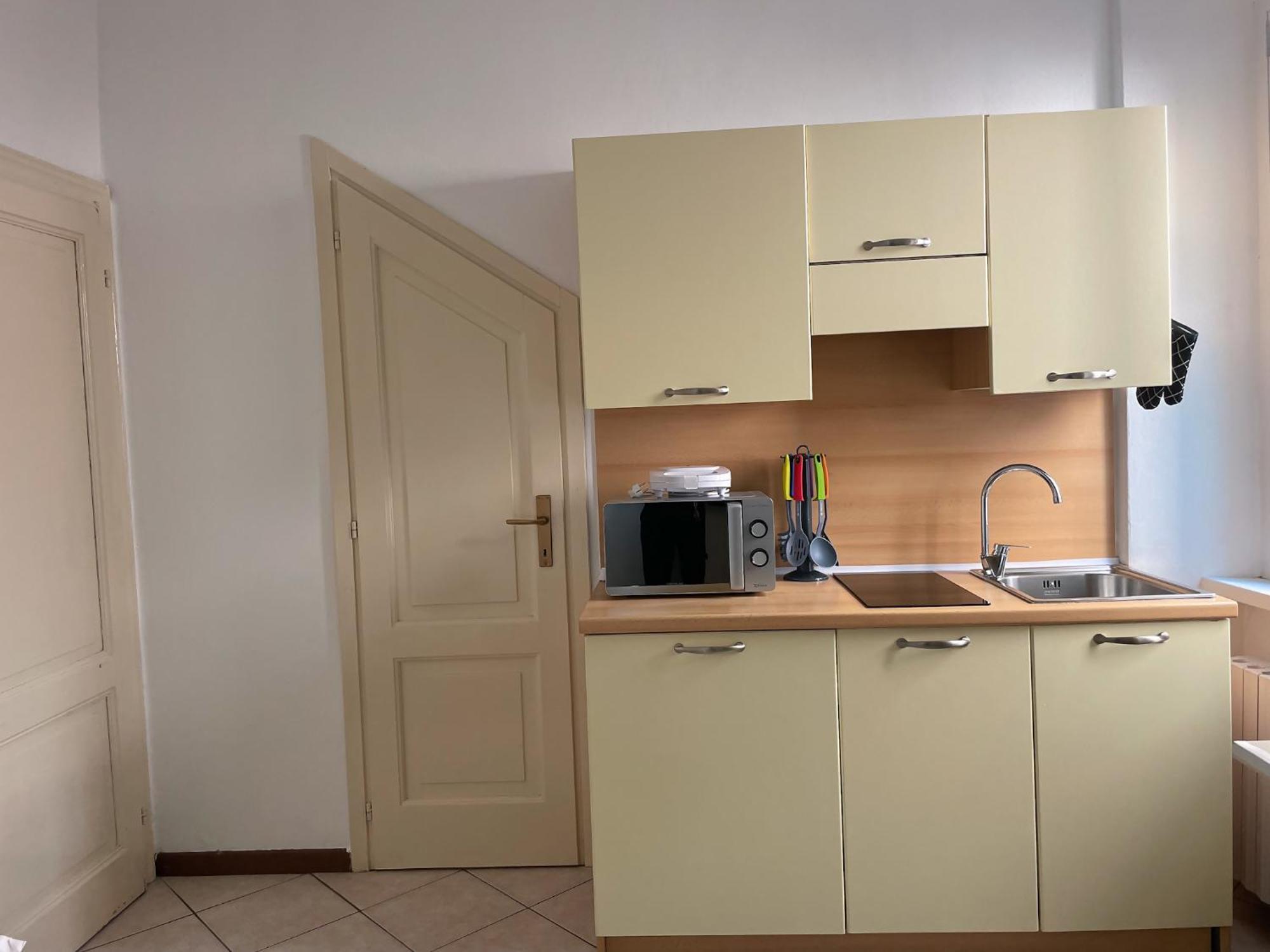 Roncati 7 Center Town Studio Apartments Bellagio Luaran gambar