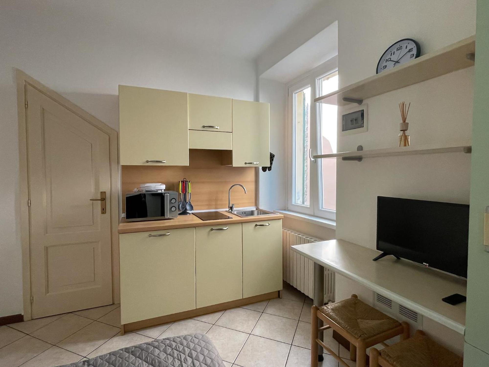 Roncati 7 Center Town Studio Apartments Bellagio Luaran gambar