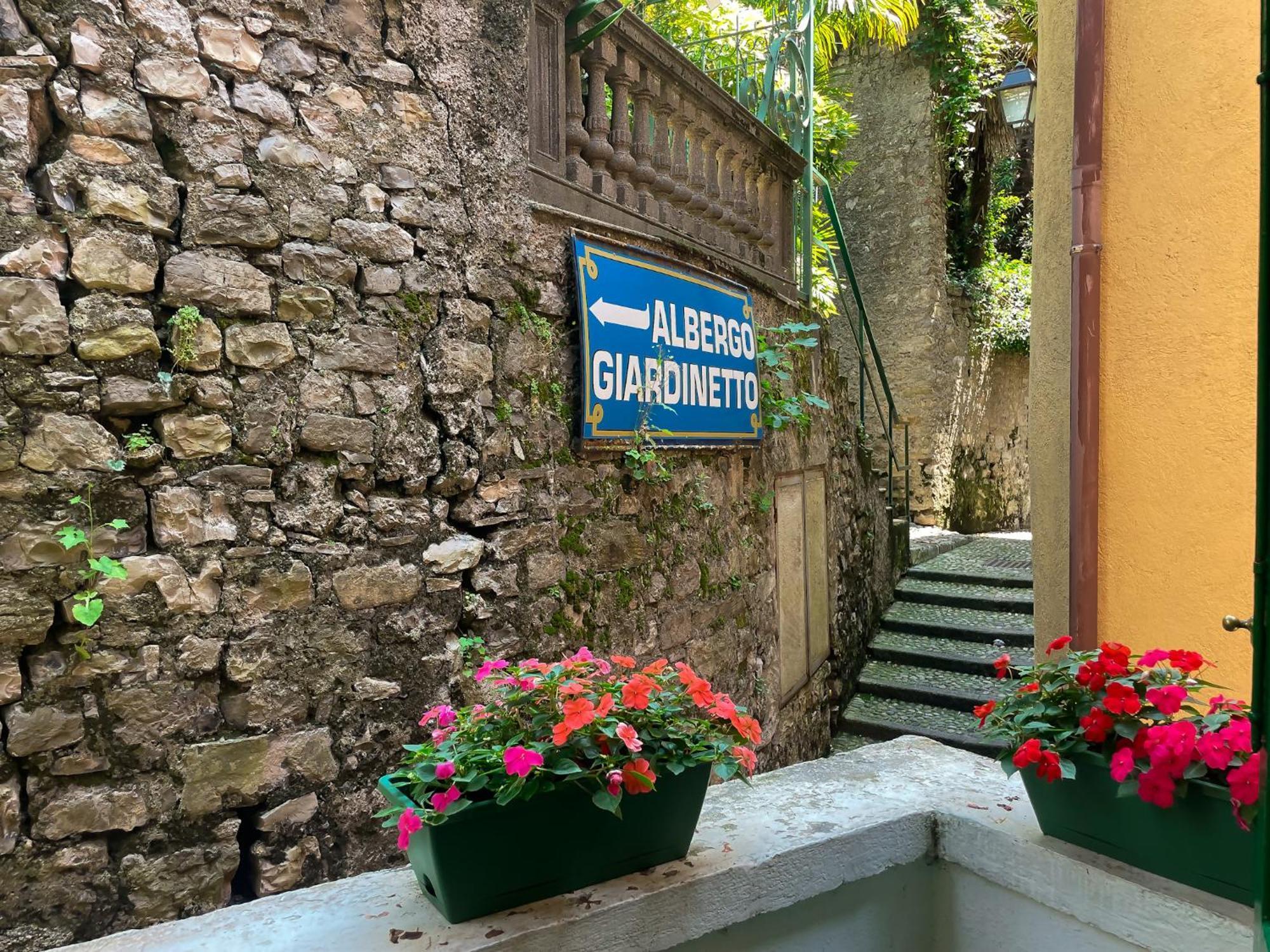 Roncati 7 Center Town Studio Apartments Bellagio Luaran gambar